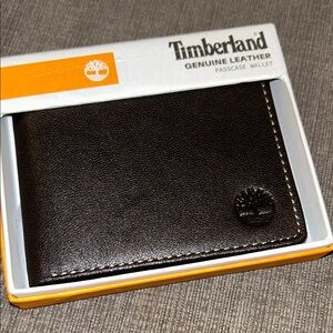 TIMBERLAND Men's Genuine Leather Passcase Wallet Extra Capacity Slimfold NEW